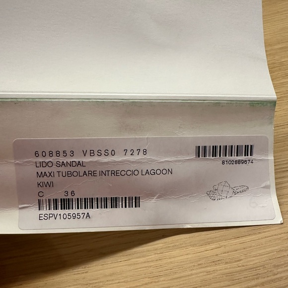 Bottega Veneta Women’s Lido Flat Sandal Kiwi 36 - Picture 8 of 8